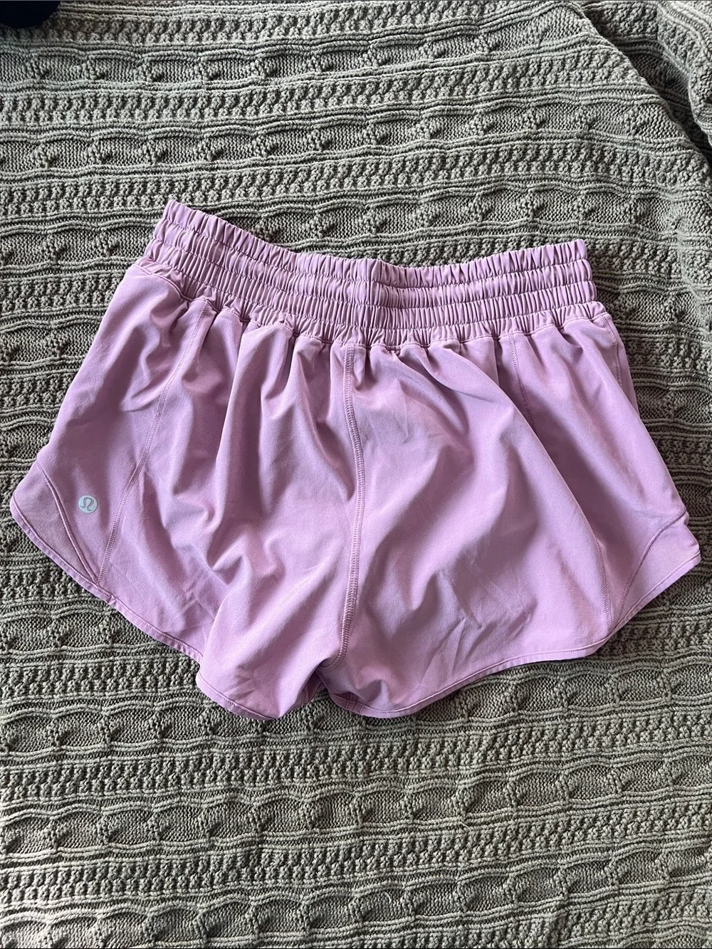 Lululemon Hotty Hot HR lined short 2.5”